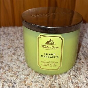 Bath & Body Works White Barn 3-Wick Candle in the Island Margarita scent